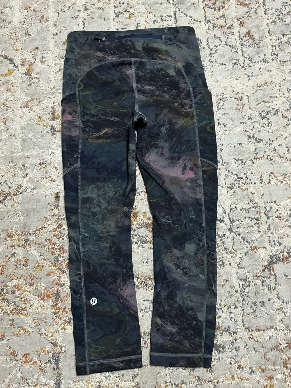 Lululemon Speed Up Crop in Radiant Multi color size 2